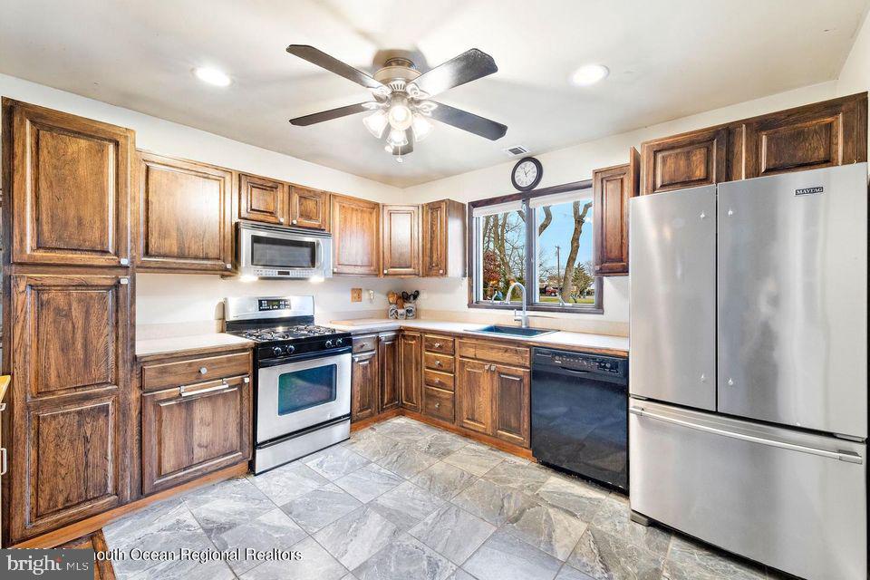81 Marine Road Waretown, NJ 08758 - Photo 2 of 51 Gallery Image 2