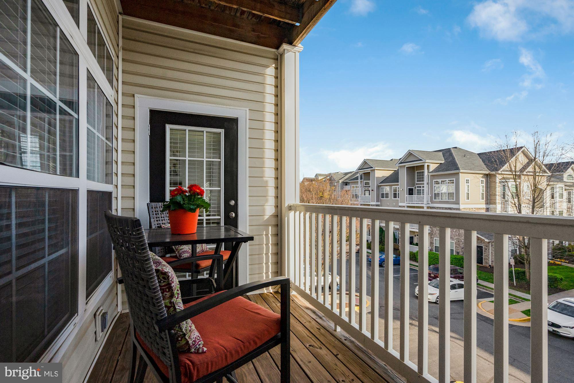 508 Sunset View Terrace Southeast, Unit 302 Leesburg, VA 20175 - Photo 18 of 19
