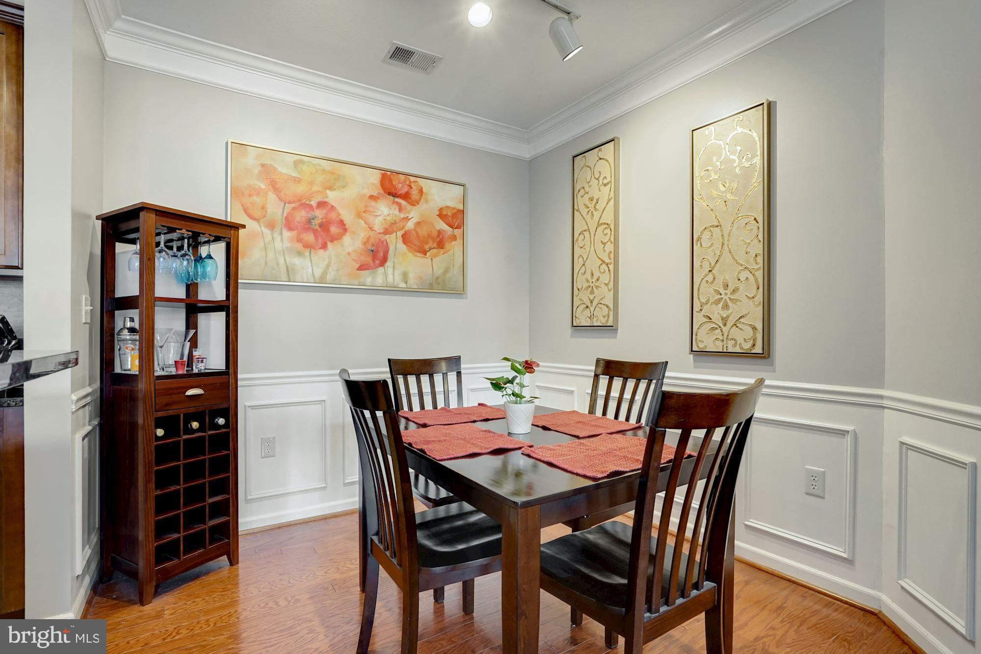 508 Sunset View Terrace Southeast, Unit 302 Leesburg, VA 20175 - Photo 10 of 19