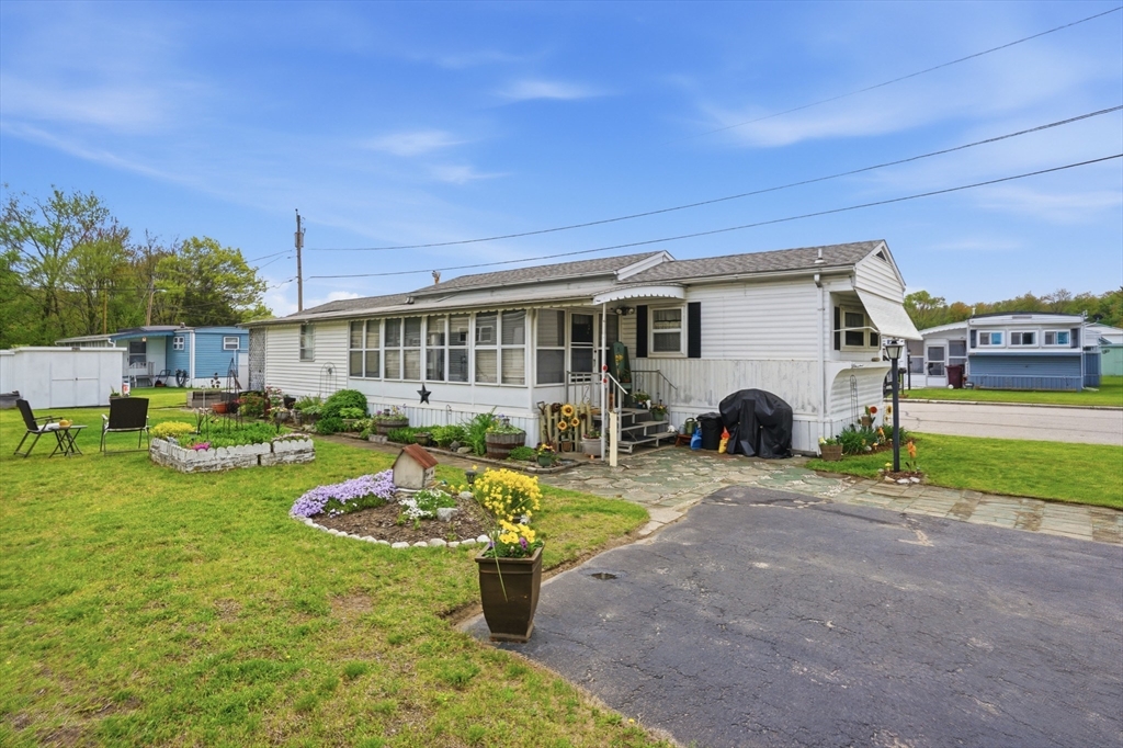 119 Rene Drive Attleboro, MA 02703 - Photo 3 of 22
