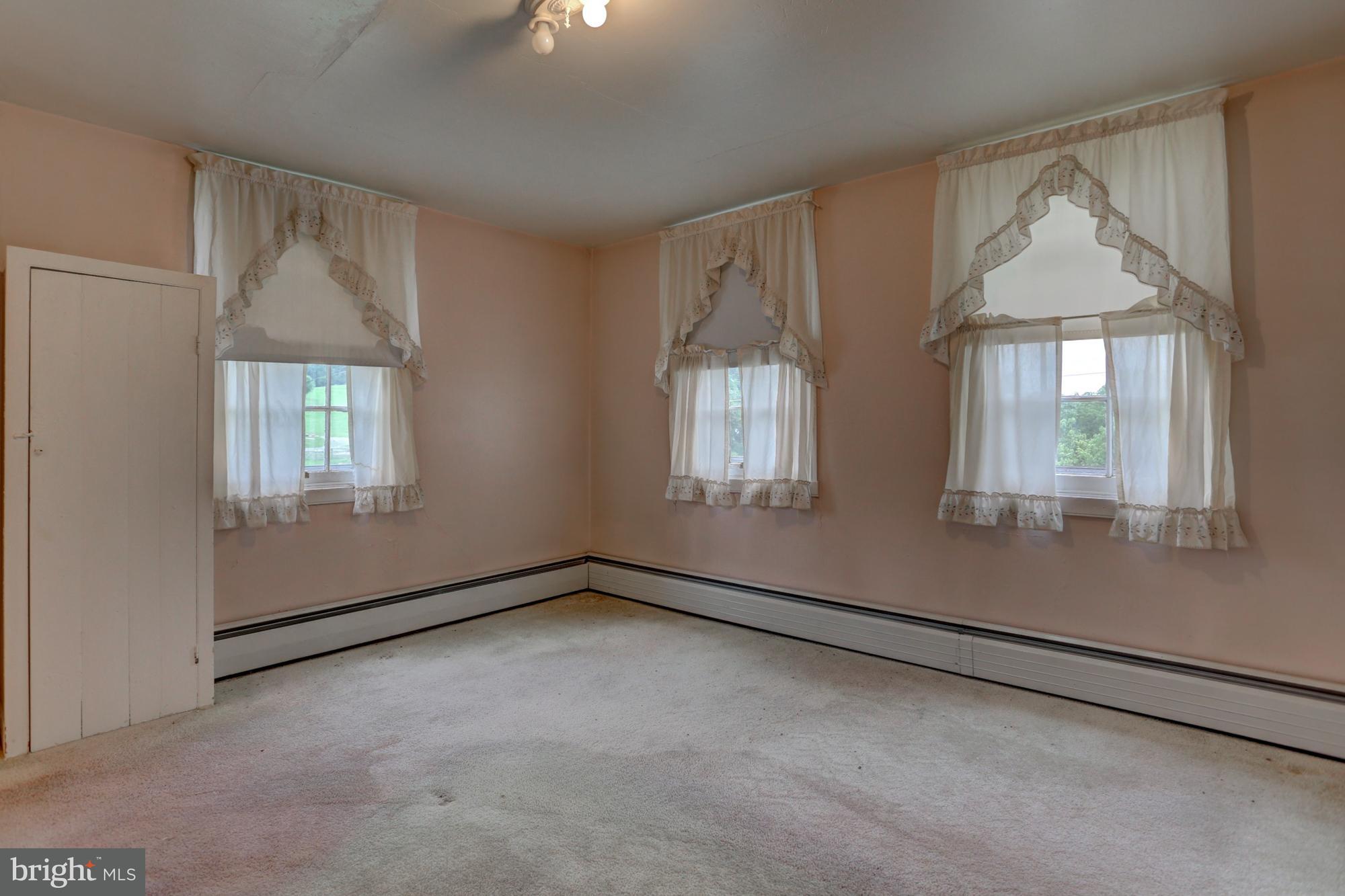 4436 Fairview Road Columbia, PA 17512 - Photo 11 of 22 Gallery Image 11