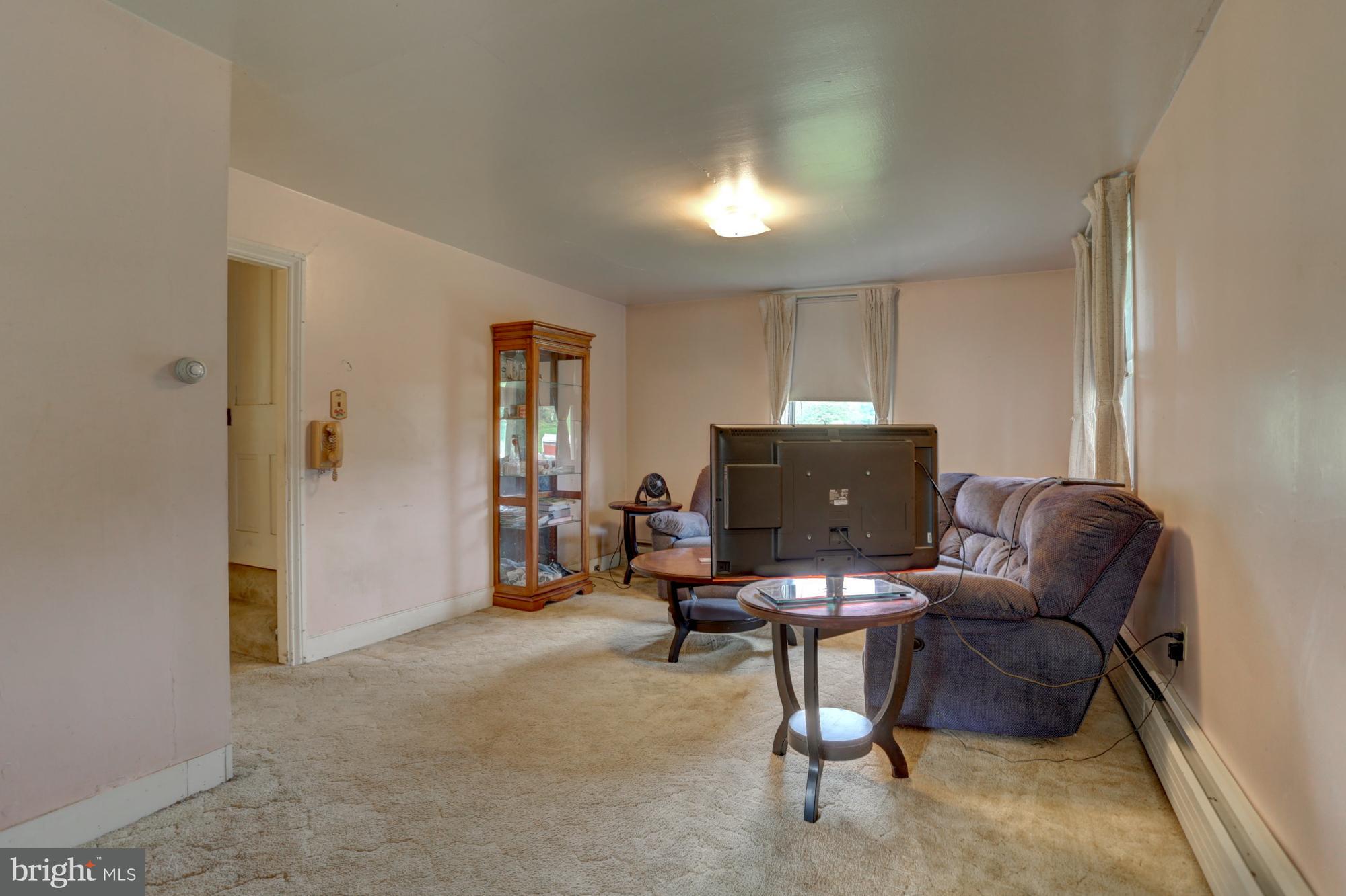 4436 Fairview Road Columbia, PA 17512 - Photo 6 of 22 Gallery Image 6