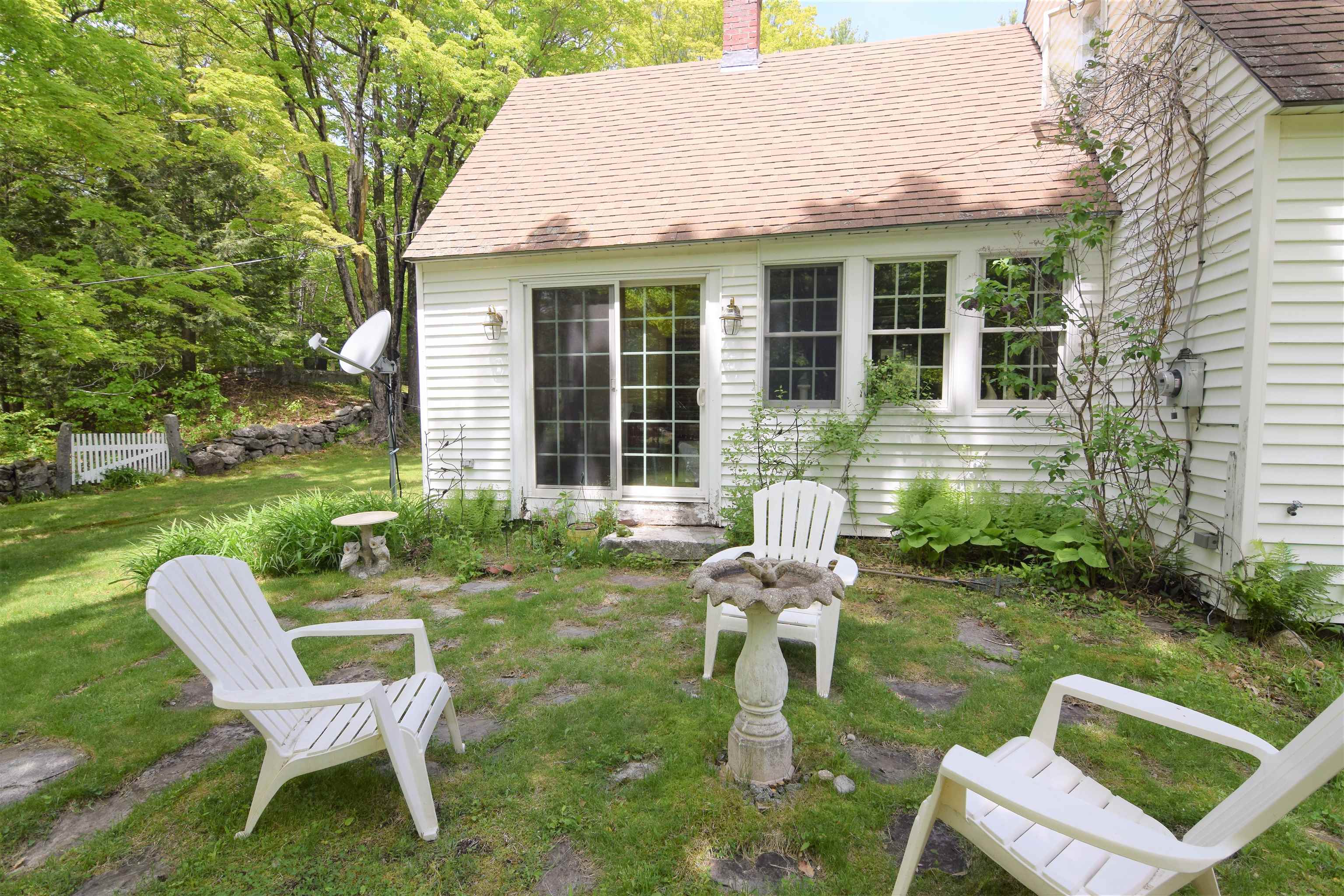 324 Stagecoach Road Sunapee, NH 03782 - Photo 5 of 29 Gallery Image 5