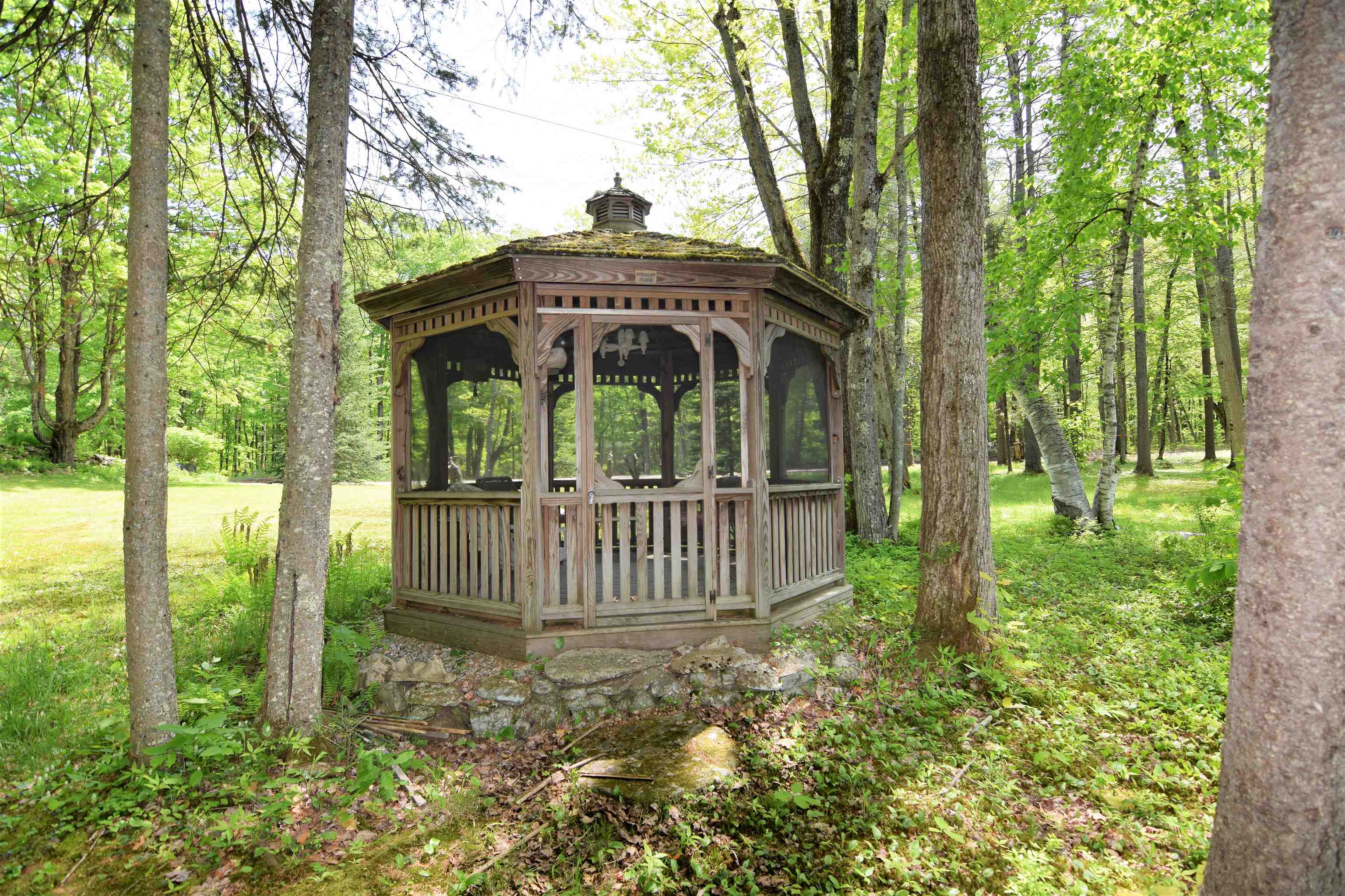 324 Stagecoach Road Sunapee, NH 03782 - Photo 10 of 29 Gallery Image 10