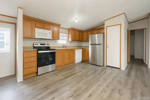 $1,395 | 11555 Culebra Road, San Antonio, TX 78253