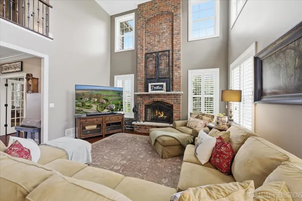 $775,000 | 40-w898 Fox Creek Drive, St. Charles, IL 60175