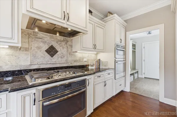 $775,000 | 40-w898 Fox Creek Drive, St. Charles, IL 60175