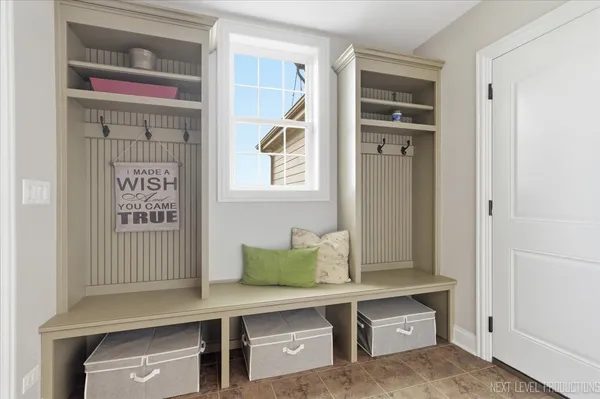 $775,000 | 40-w898 Fox Creek Drive, St. Charles, IL 60175