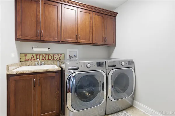 $775,000 | 40-w898 Fox Creek Drive, St. Charles, IL 60175