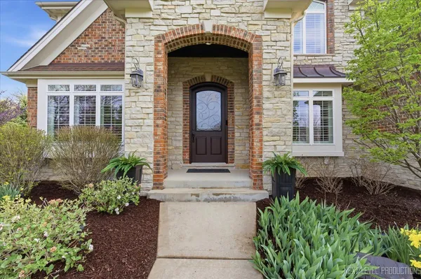 $775,000 | 40-w898 Fox Creek Drive, St. Charles, IL 60175