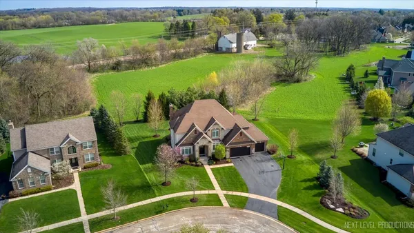 $775,000 | 40-w898 Fox Creek Drive, St. Charles, IL 60175