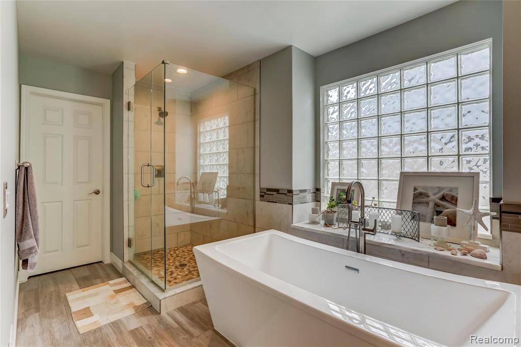 1781 South Shore Drive Rochester Hills, MI 48307 - Photo 23 of 40