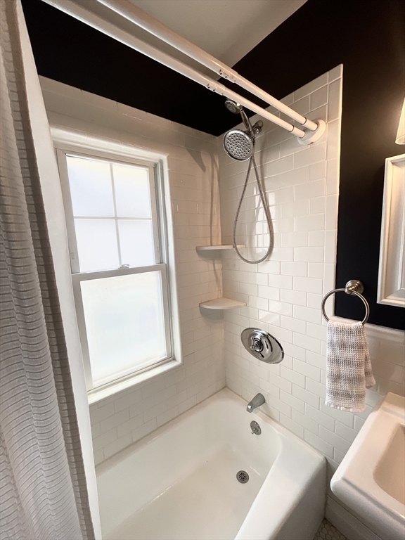 17 Laurel Road, Unit 2 Milton, MA 02186 - Photo 20 of 31