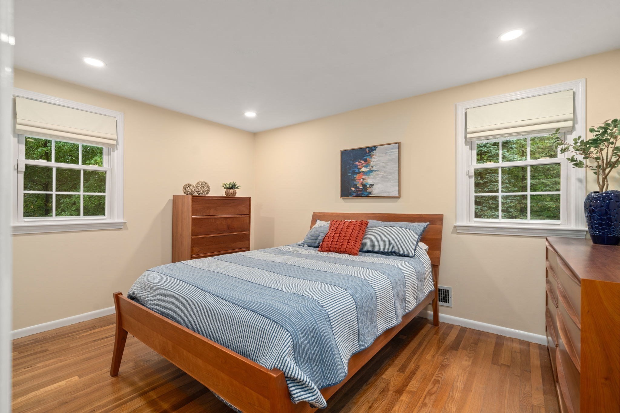 4 Woodmere Road Framingham, MA 01701 - Photo 9 of 24 Gallery Image 9