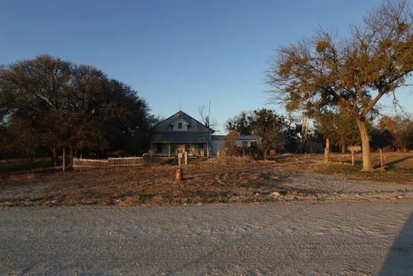 $707,200 | 601 County Road 359, Dublin, TX 76446