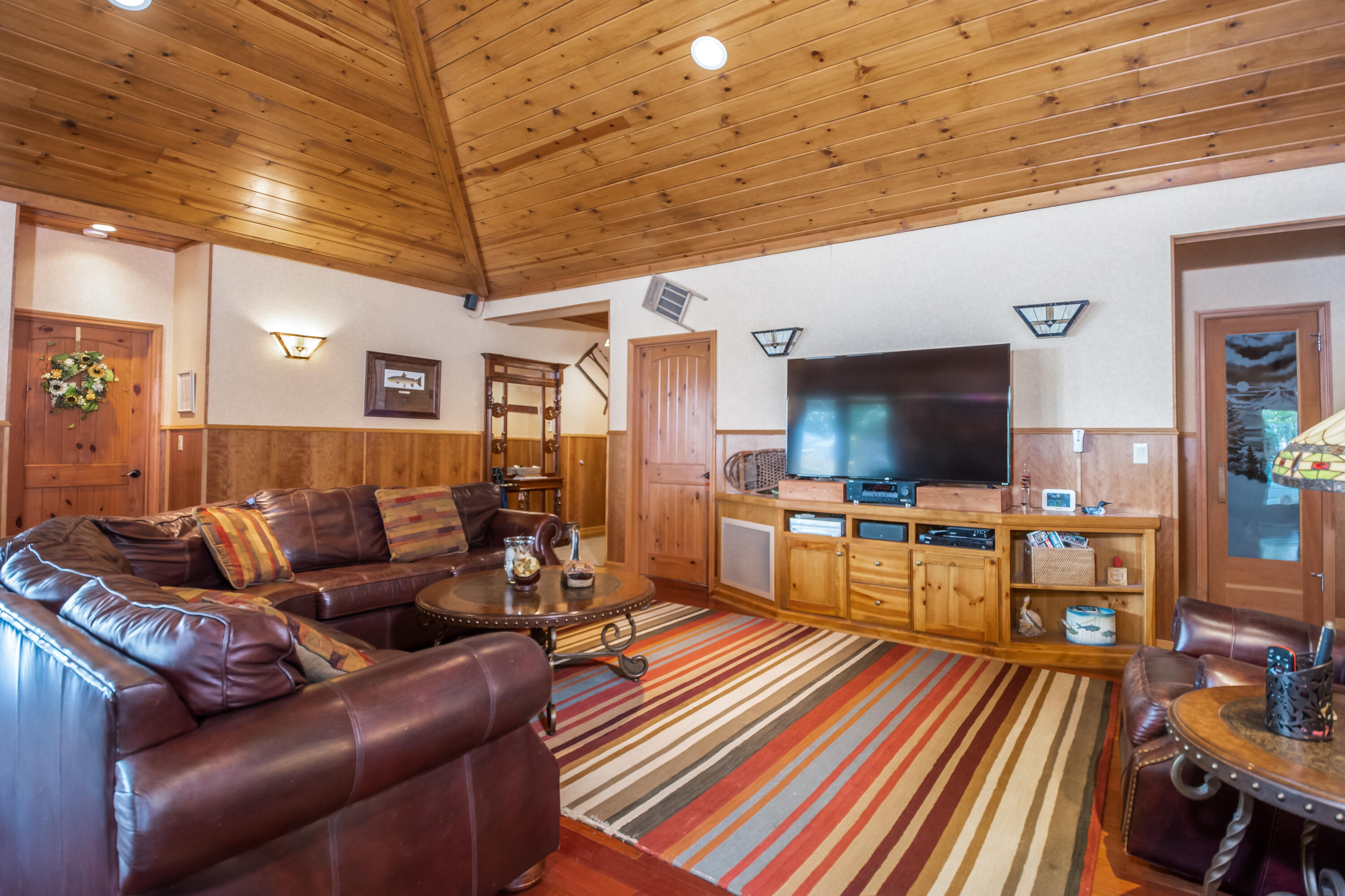 32110 Modoc Point Road Chiloquin, OR 97624 - Photo 12 of 42 DSC_8762-Edit