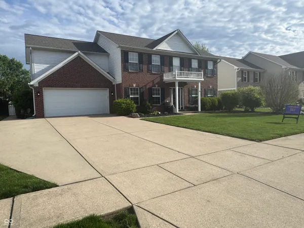 $369,900 | 4506 West Easy Street, New Palestine, IN 46163