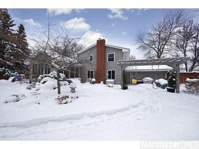 688 County Rd B East Maplewood, MN 55117 - Photo 15 of 18 Gallery Image 15