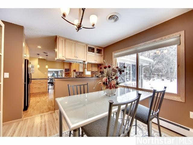 688 County Rd B East Maplewood, MN 55117 - Photo 6 of 18 Gallery Image 6