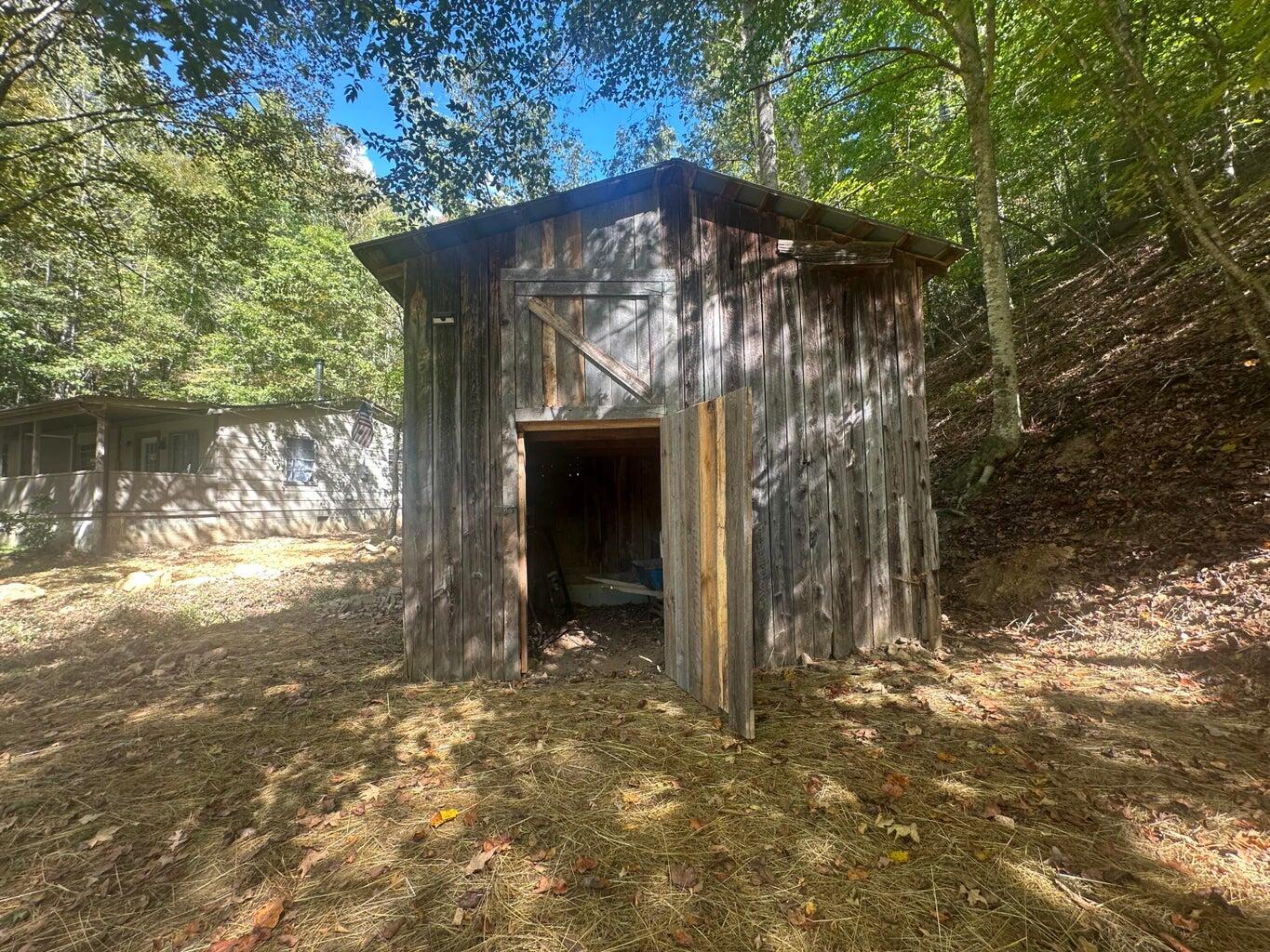 1930 Chestnut Valley Road Vonore, TN 37885 - Photo 32 of 62 32