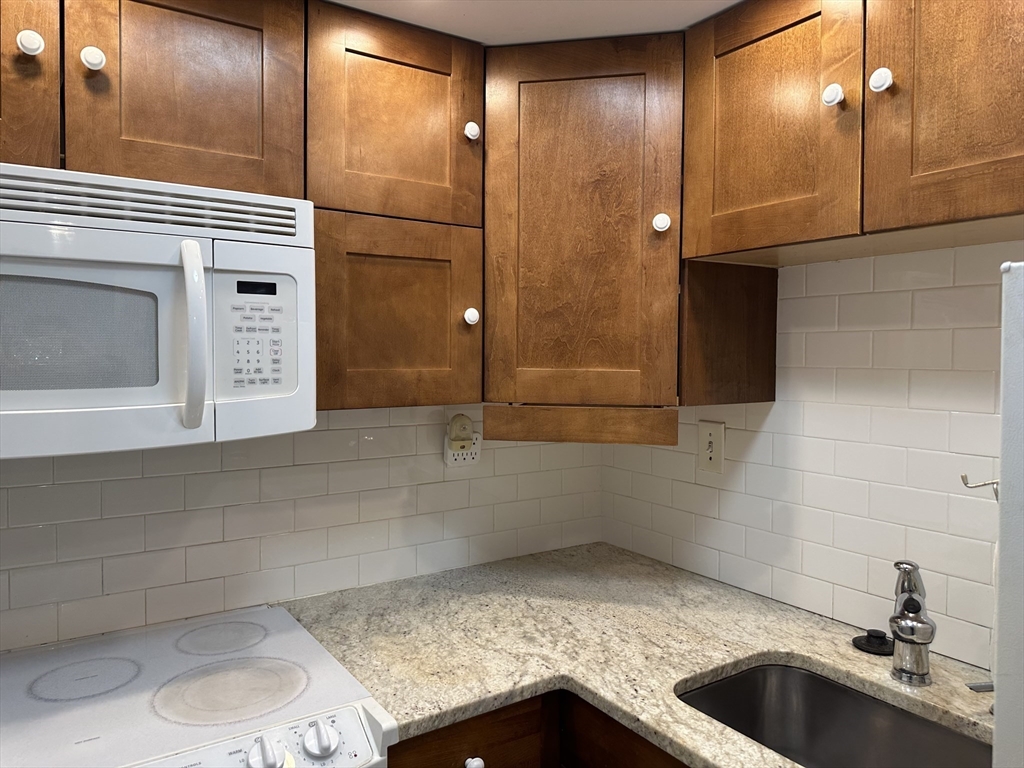 98 Main Street, Unit G2 Stoneham, MA 02180 - Photo 6 of 26