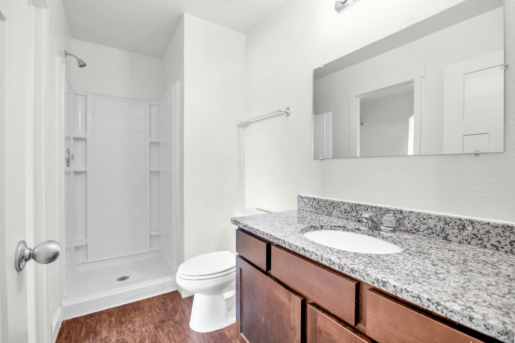 21155 Gosling Road, Unit 16B Spring, TX 77388 - Photo 10 of 16 Full bath on second floor