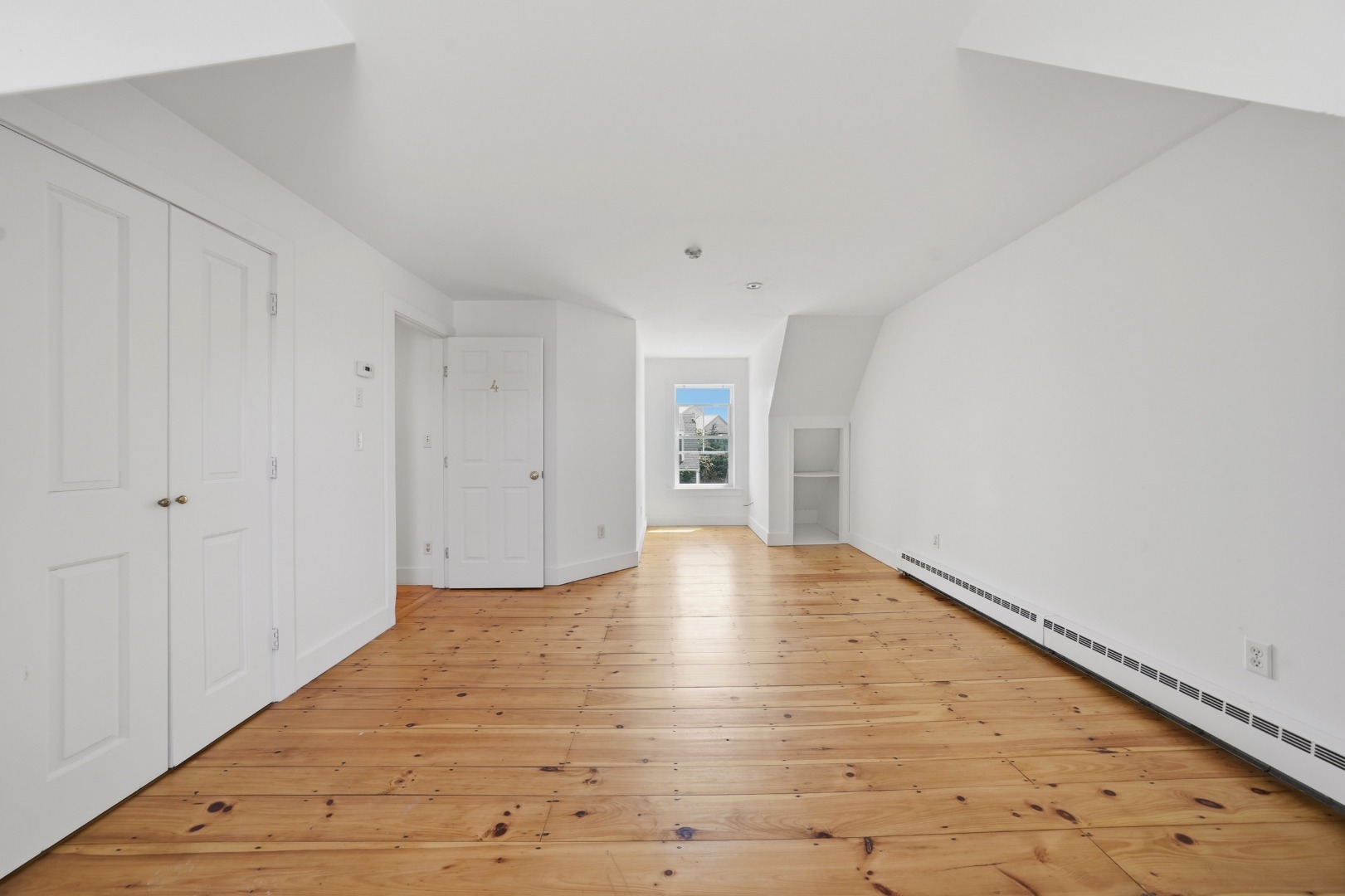 14 Essex Road Nantucket, MA 02554 - Photo 14 of 17 Front House | 2nd Floor BR | BR 2