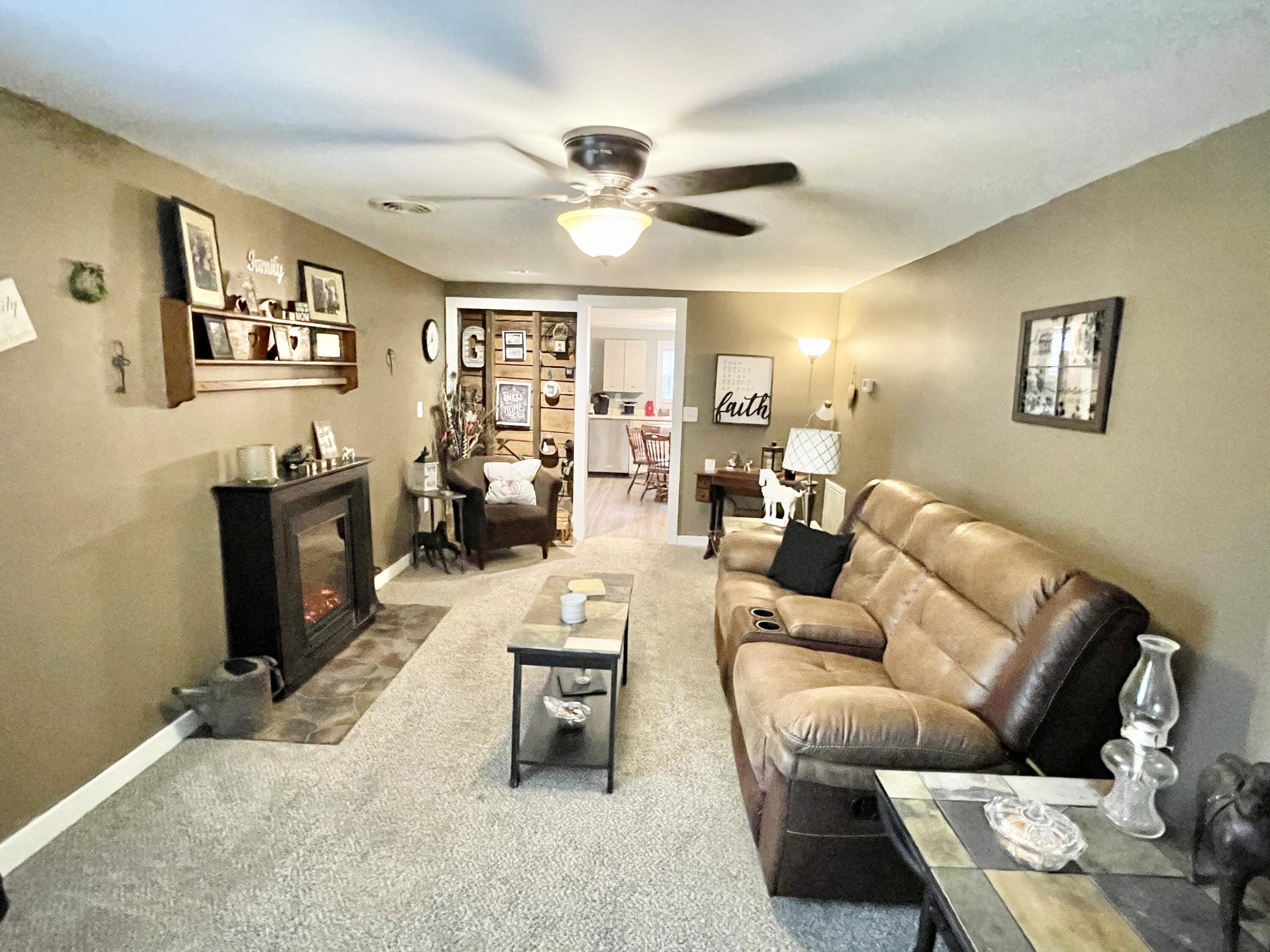 1816 Rush Branch Road Somerset, KY 42501 - Photo 9 of 14 EEB7D7AE-3958-4FC1-9374-AF6D1A4EF0B4<|><