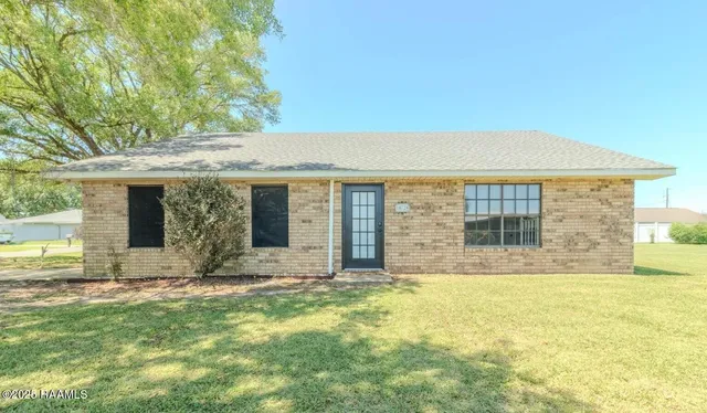 $207,000 | 10728 Sandra Drive, Kaplan, LA 70548
