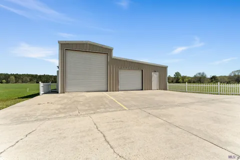 $365,000 | 16040 Blackwater Road, Zachary, LA 70791