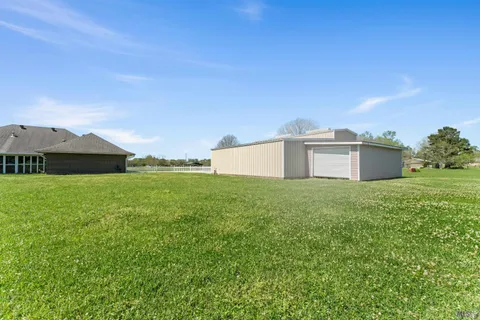 $365,000 | 16040 Blackwater Road, Zachary, LA 70791