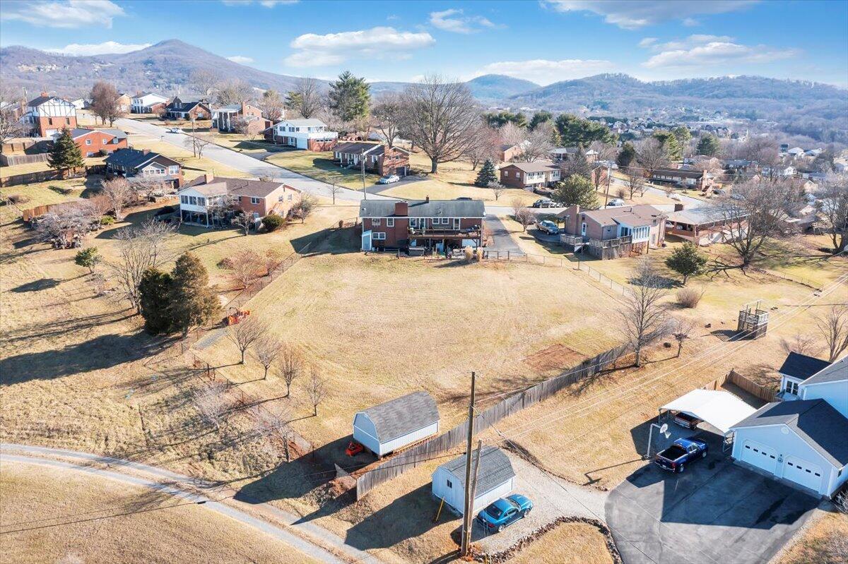 857 Olney Road Vinton, VA 24179 - Photo 32 of 45