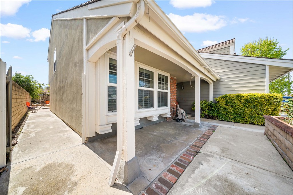 38 Carver Irvine, CA 92620 - Photo 6 of 55 a view of a house with backyard and porch