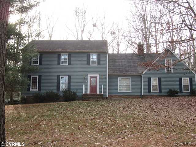 a front view of house with yard