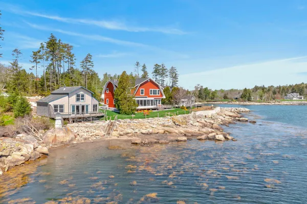 $2,500,000 | 27-31 Cottage Lane, South Thomaston, ME 04858