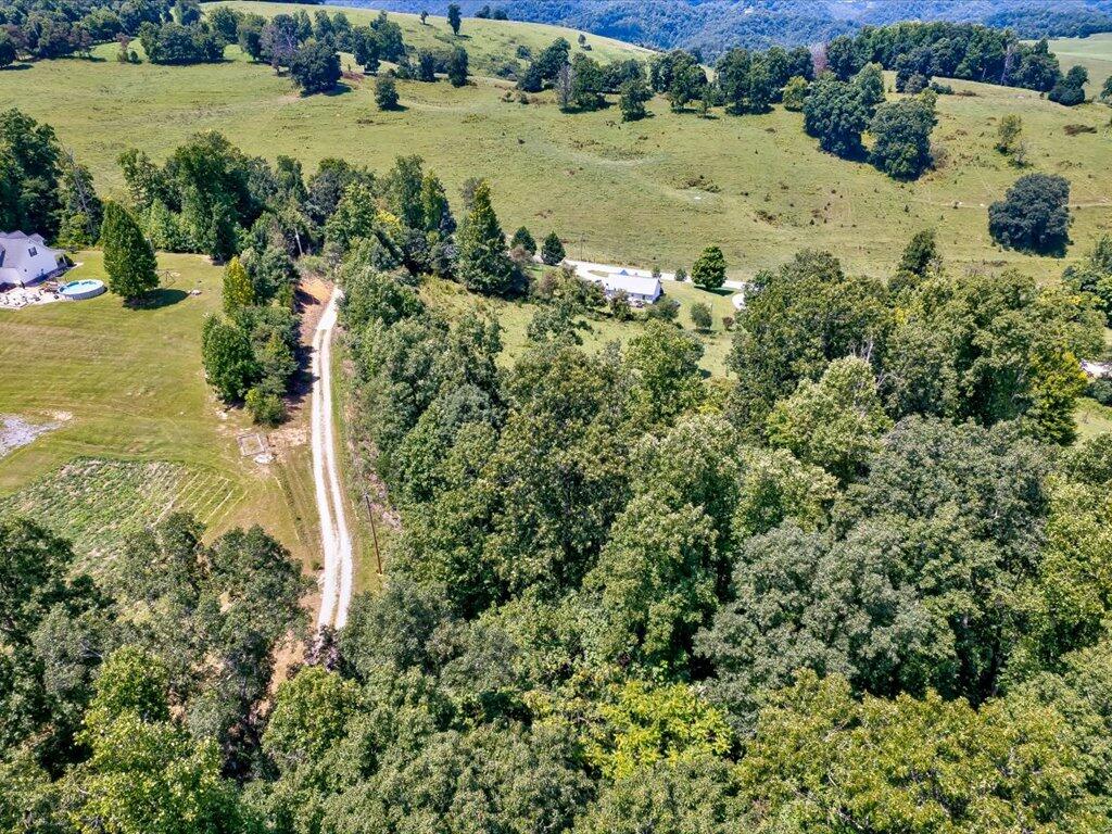 0 Chinquipin Road Sneedville, TN 37869 - Photo 9 of 32 Chinquipin Rd - 9