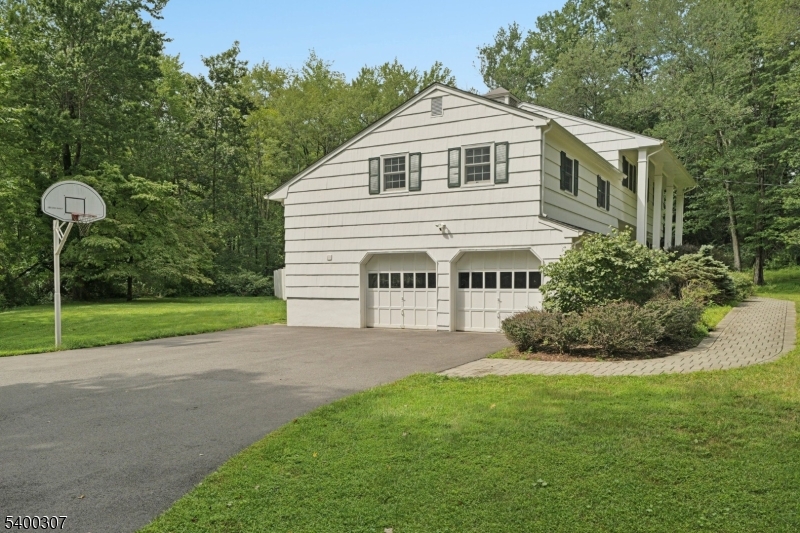 247 Spencer Road Bernards, NJ 07920 - Photo 15 of 48