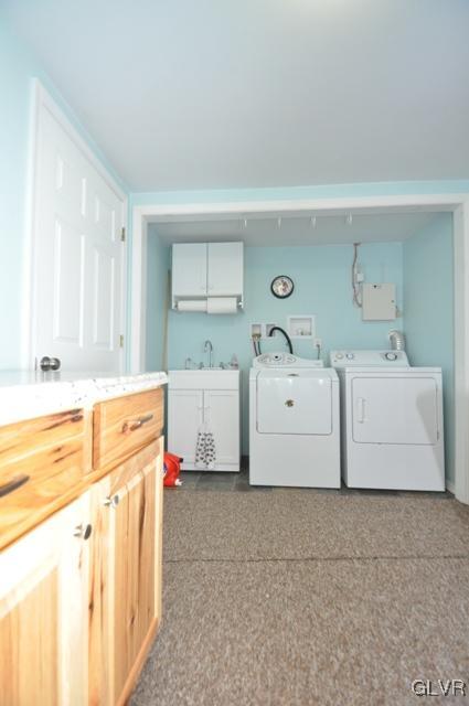 1251 Glenbrook Road Bartonsville, PA 18321 - Photo 27 of 37 a utility room with dryer and washer