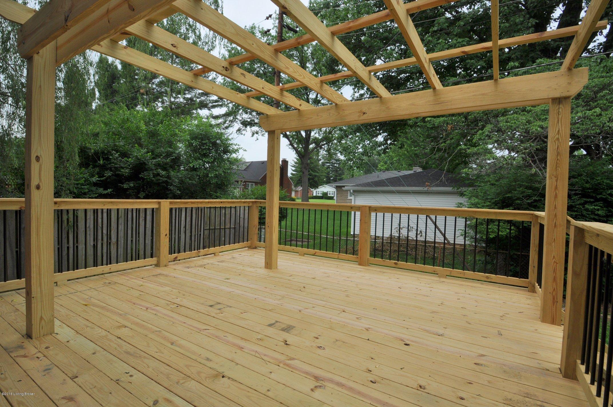 3529 Hughes Road Louisville, KY 40207 - Photo 6 of 24 DSC_0015
