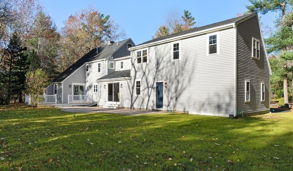 47 Fordville Road Duxbury, MA 02332 - Photo 3 of 40