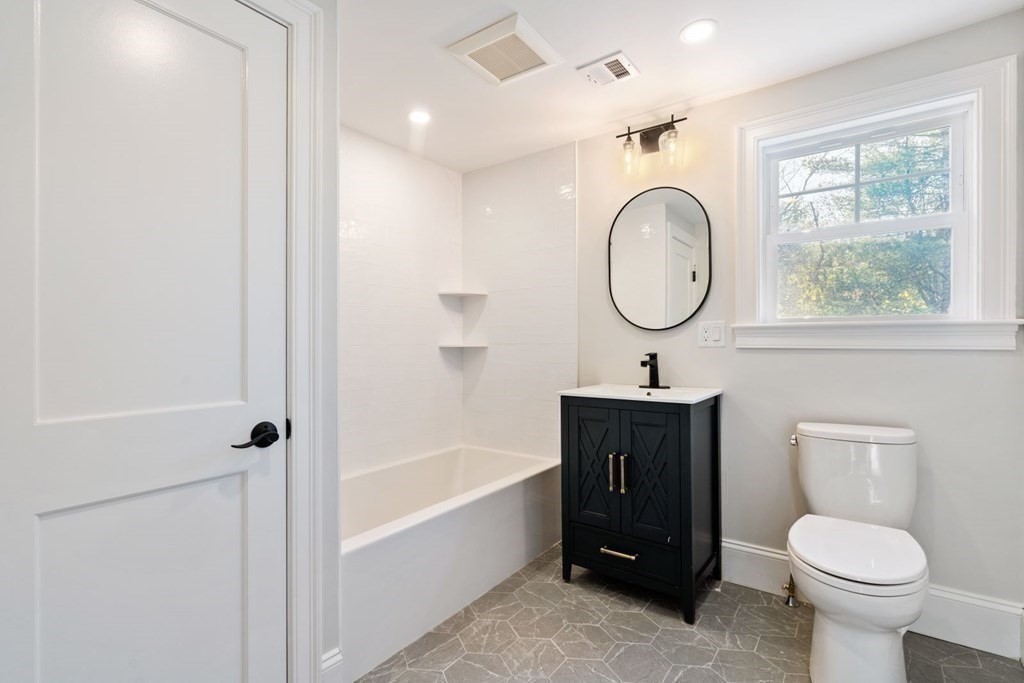 47 Fordville Road Duxbury, MA 02332 - Photo 33 of 40