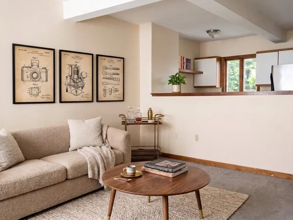 $2,800 | 1 Glover Court, Unit 1, Boston, MA 02127