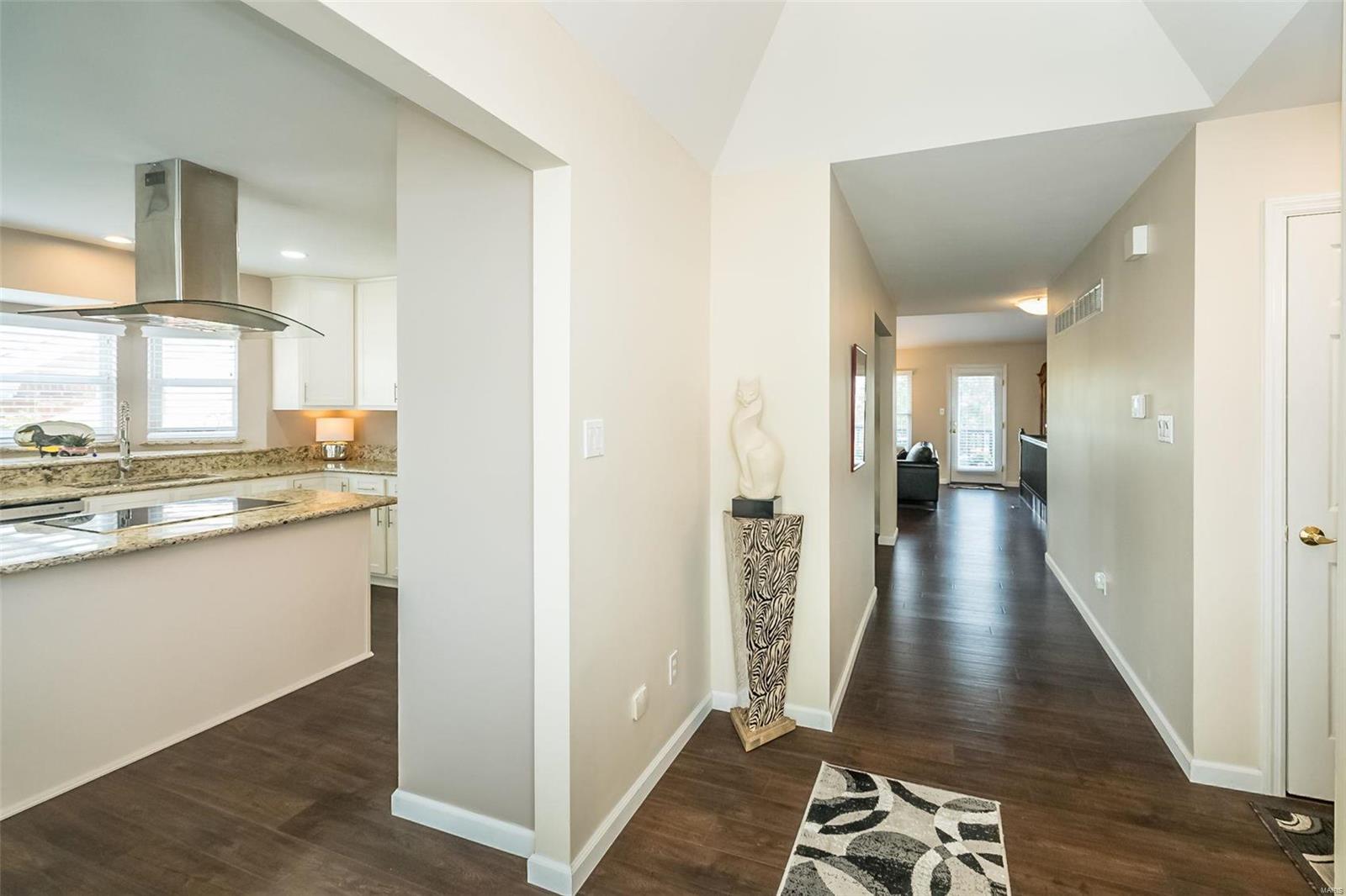 15413 Braefield Drive Chesterfield, MO 63017 - Photo 11 of 46