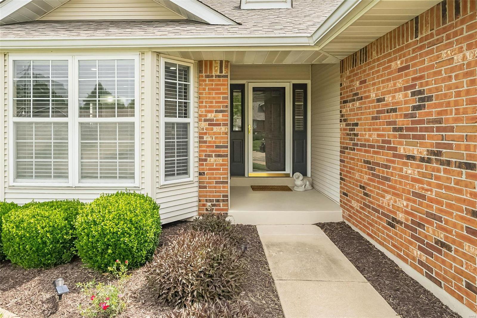 15413 Braefield Drive Chesterfield, MO 63017 - Photo 2 of 46