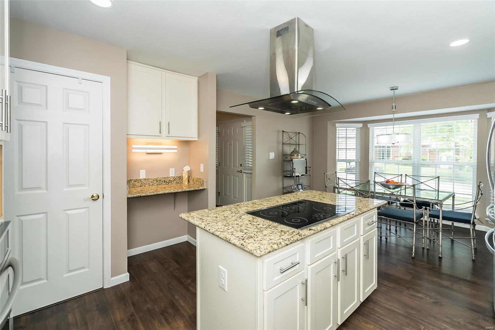 15413 Braefield Drive Chesterfield, MO 63017 - Photo 6 of 46