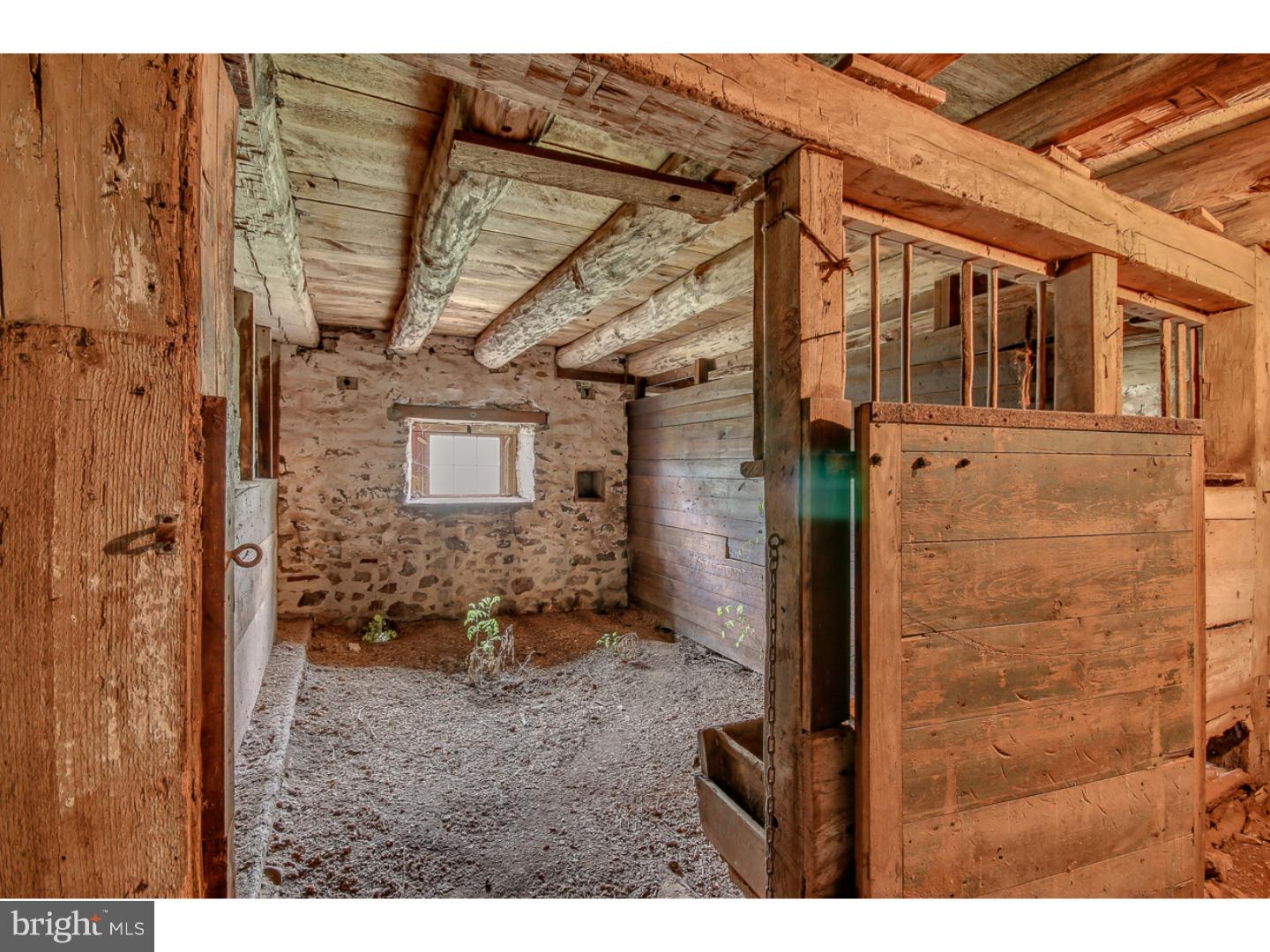359 Pineville Road Newtown, PA 18940 - Photo 4 of 25 Barn