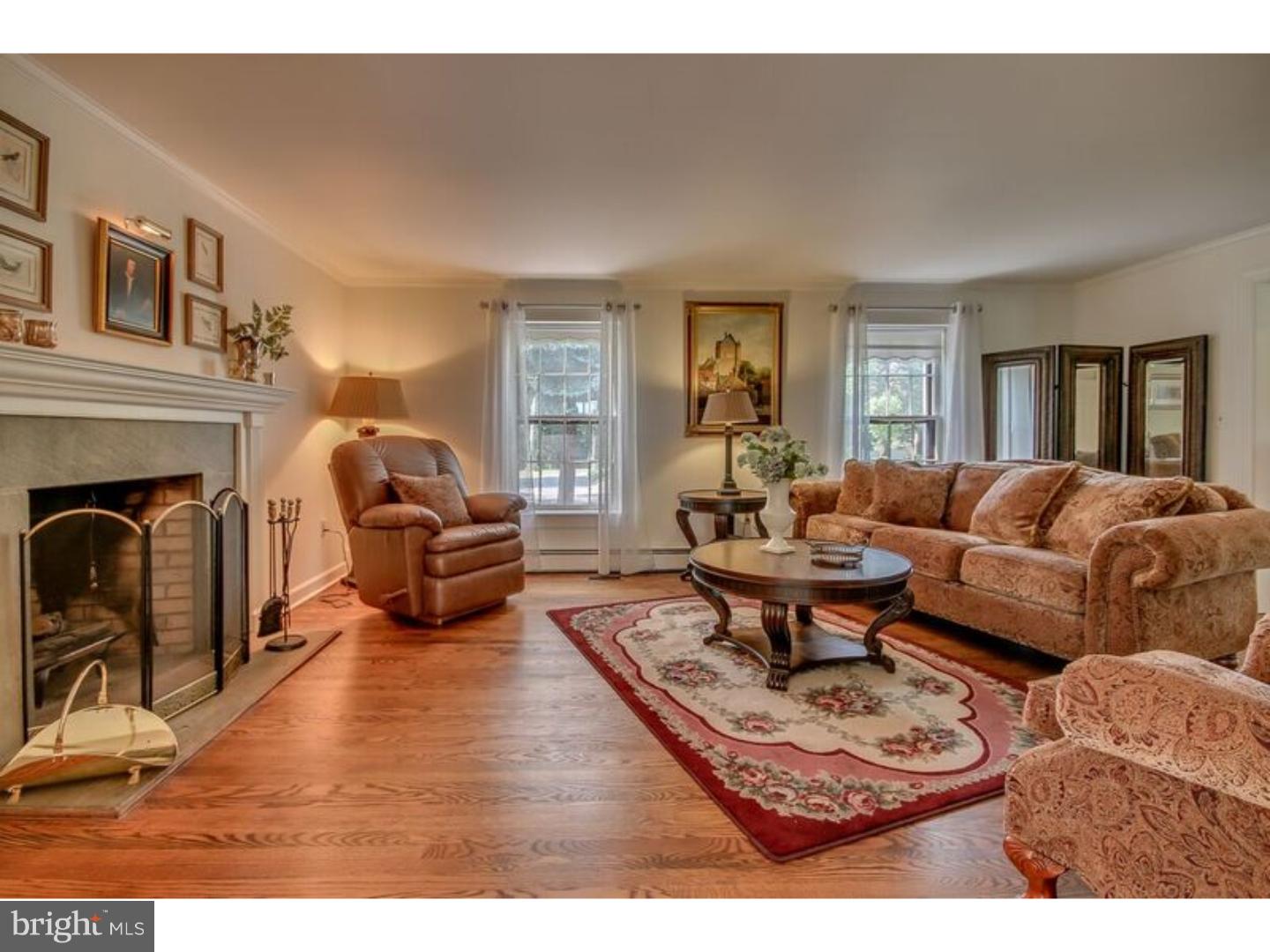 359 Pineville Road Newtown, PA 18940 - Photo 9 of 25 Living Room