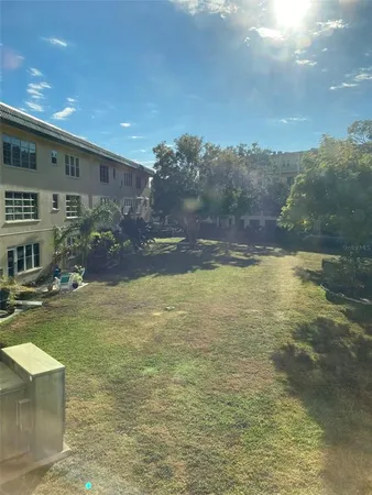 $1,500 | 5750 80th Street North, Unit C202, St. Petersburg, FL 33709
