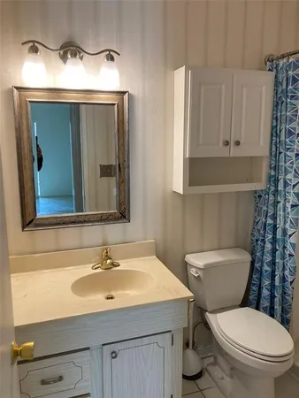 $1,500 | 5750 80th Street North, Unit C202, St. Petersburg, FL 33709