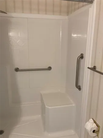 $1,500 | 5750 80th Street North, Unit C202, St. Petersburg, FL 33709